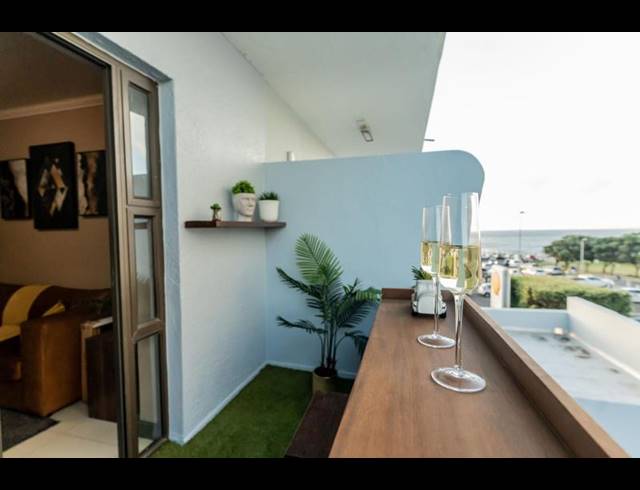 1 BEDROOM APARTMENT FOR SALE IN MOUILLE POINT
